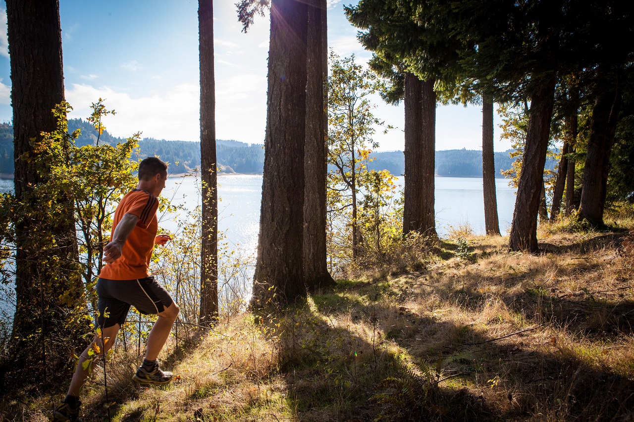 Running at Hagg Lake in Gaston, OR in the Tualatin Valley