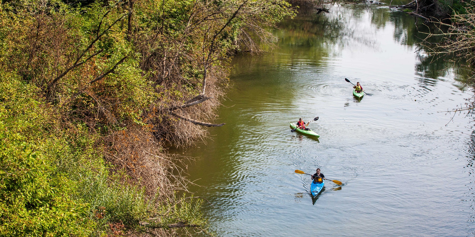 Kayakers along the Tualatin Valley National Water Trail